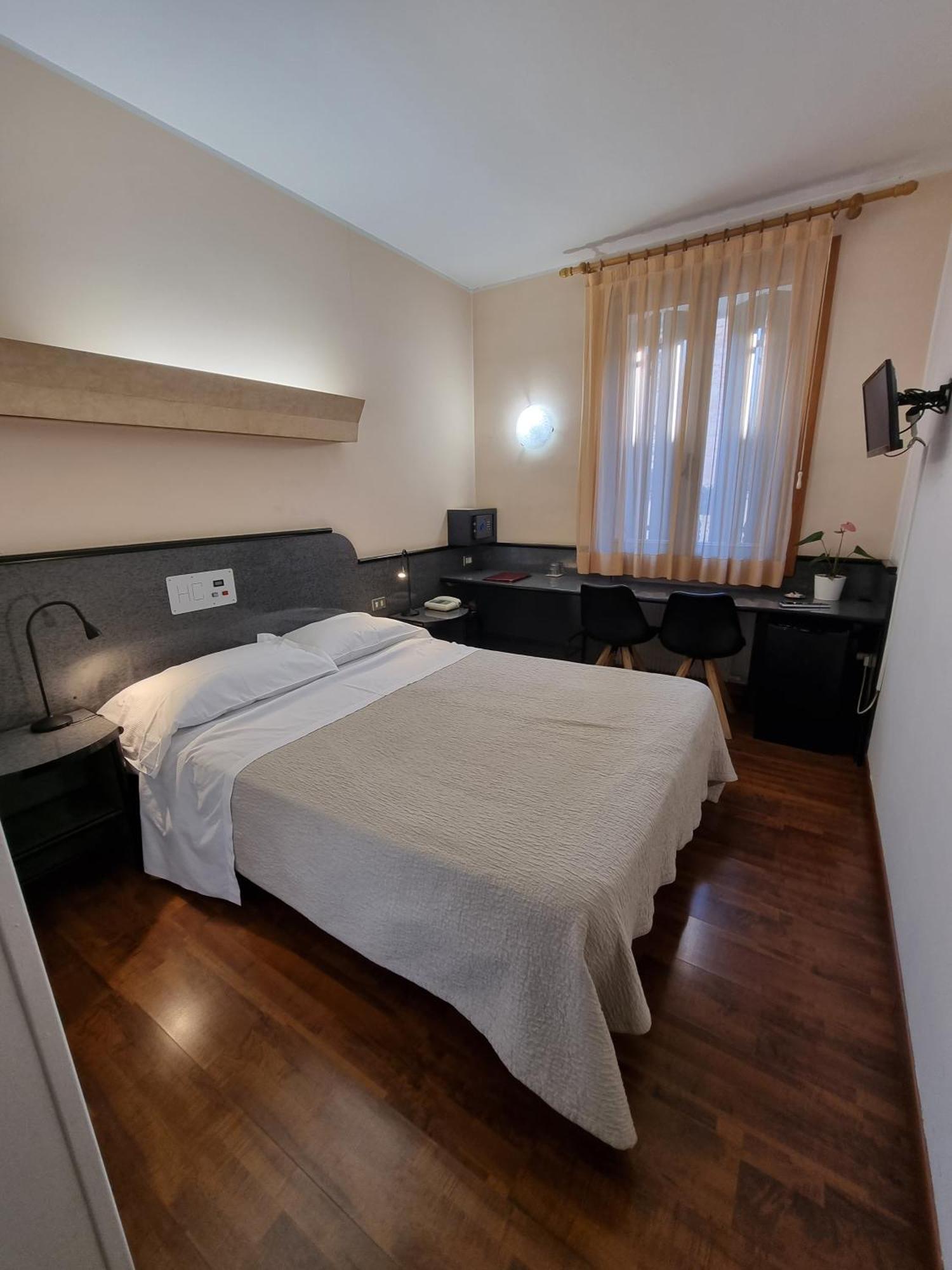 Cityhotel Cristina Vicenza Kültér fotó